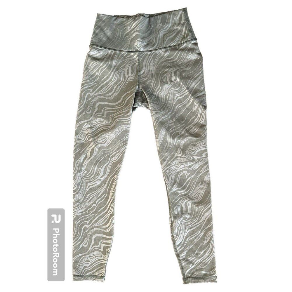Women's Fabletics Olive Green Powerhold Capri Leggings 7/8 Size Small